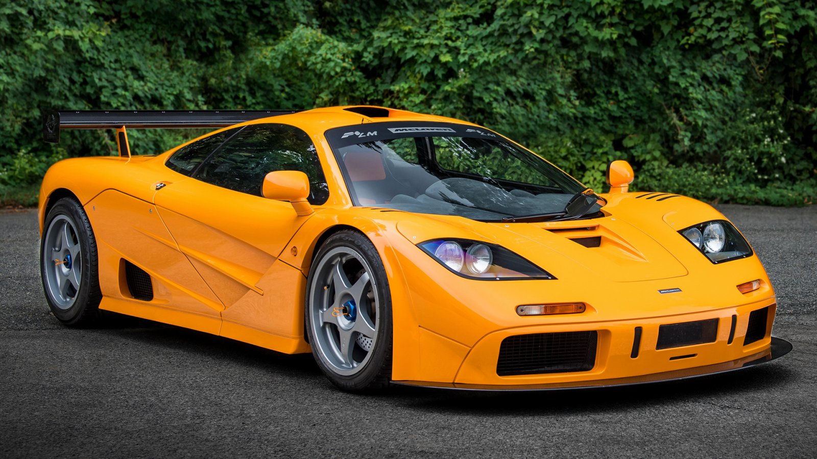 mclaren-f1-lm-wallpaper-hd-69890-1033871888.jpg