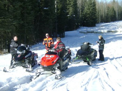 Snowmobiling Feb 2010.jpg