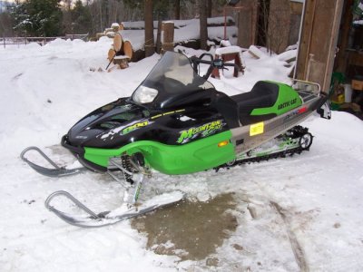 snowmobile 002.jpg