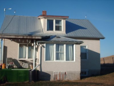 house roof and 1800 wings 001.jpg