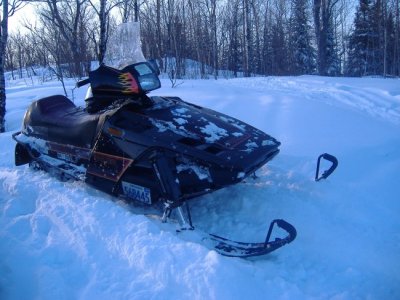 snowmobiles on the mountain 002.jpg