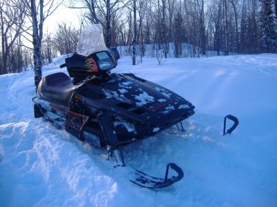 snowmobiles on the mountain 005.jpg