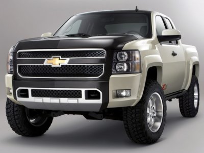 2009-Chevrolet-Silverado-ZR2-Front-Angle-View-588x441.jpg