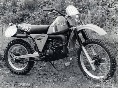 1981-kawasaki-kdx-175-8.jpg