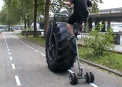 Monsterbike2.jpg